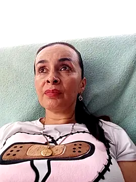 Samantha Sullivan  online show from 10.20.25