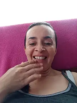 Samantha Sullivan  online show from 05.08.26
