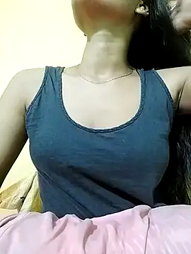 Snapshot of MISSQUEEN48 chatting on 02.10.25 MISSQUEEN48 online show from 02.10.25