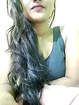 Snapshot of MISSQUEEN48 chatting on 02.13.25 MISSQUEEN48 online show from 02.13.25