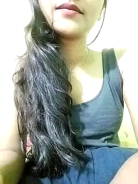 Snapshot of MISSQUEEN48 chatting on 02.14.25 MISSQUEEN48 online show from 02.14.25