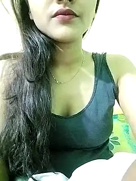 Snapshot of MISSQUEEN48 chatting on 03.03.25 MISSQUEEN48 online show from 03.03.25