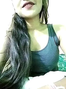 Snapshot of MISSQUEEN48 chatting on 03.10.25 MISSQUEEN48 online show from 03.10.25