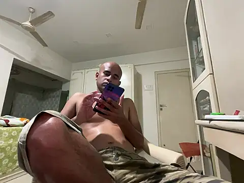 Snapshot of SammyChocolateIndian chatting on 01.14.25 SammyChocolateIndian online show from 01.14.25