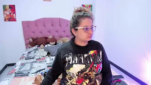 AnnieBigBoobs online show from 10.25.25