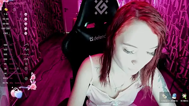 Snapshot of Kira_yoon chatting on 01.10.25 Kira yoon online show from 01.10.25