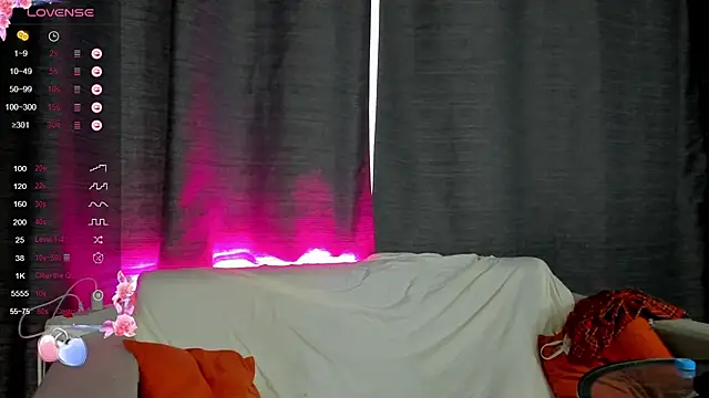 Snapshot of Kira_yoon chatting on 02.02.25 Kira yoon online show from 02.02.25