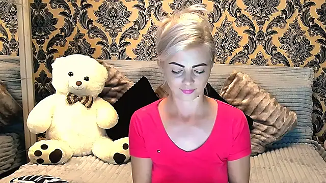 Snapshot of Aly_girl1 chatting on 03.13.25 Aly girl1 online show from 03.13.25