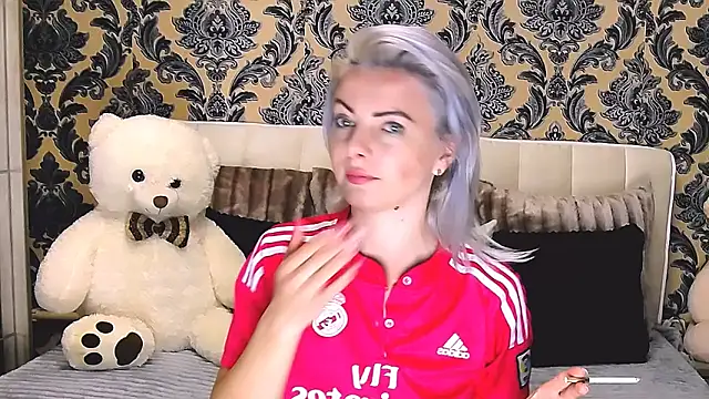 Snapshot of Aly_girl1 chatting on 03.21.25 Aly girl1 online show from 03.21.25