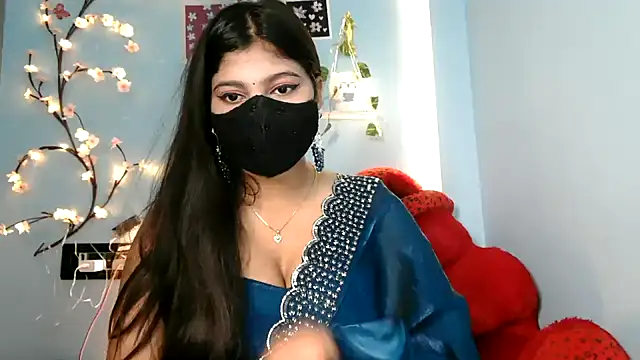 Reena Singh53 online show from 11.15.25