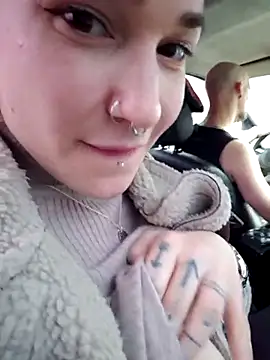 Snapshot of FoxRineHelen chatting on 02.27.25 FoxRineHelen online show from 02.27.25