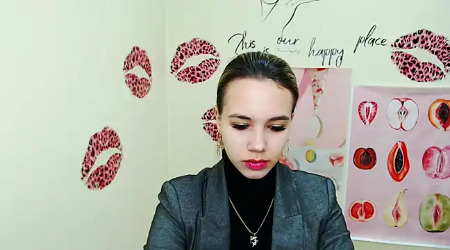 Snapshot of _StAcY chatting on 12.12.24  StAcY online show from 12.12.24
