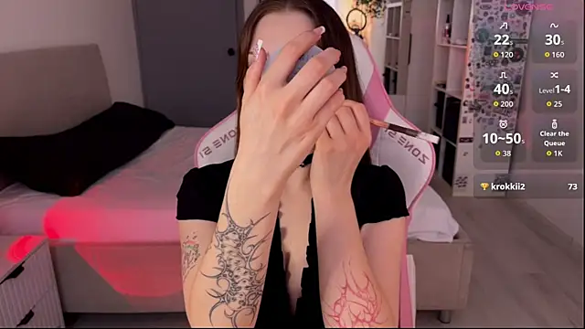 Lisa Moones online show from 04.24.26