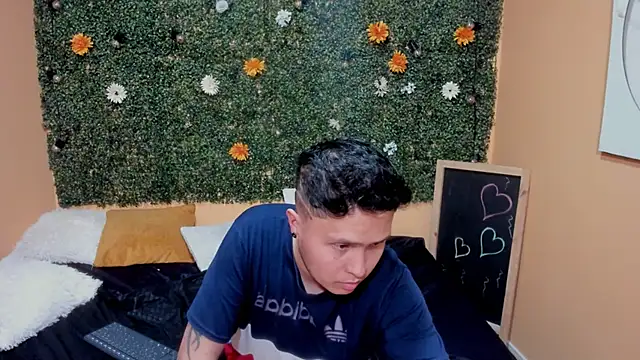 Lia Jefferson online show from 12.22.24