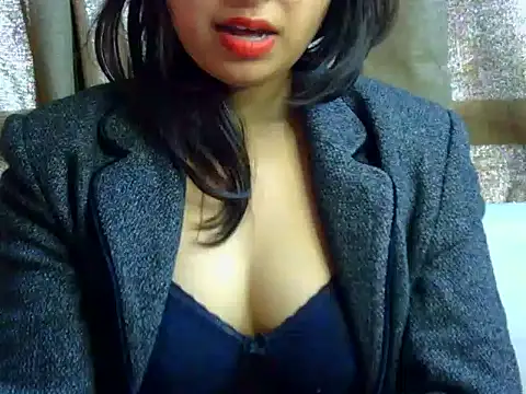 Snapshot of Cutesamiksha chatting on 12.19.24 Cutesamiksha online show from 12.19.24