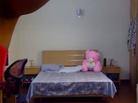 Snapshot of Cutesamiksha chatting on 01.04.25 Cutesamiksha online show from 01.04.25