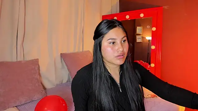 Little Ivy online show from 02.25.26