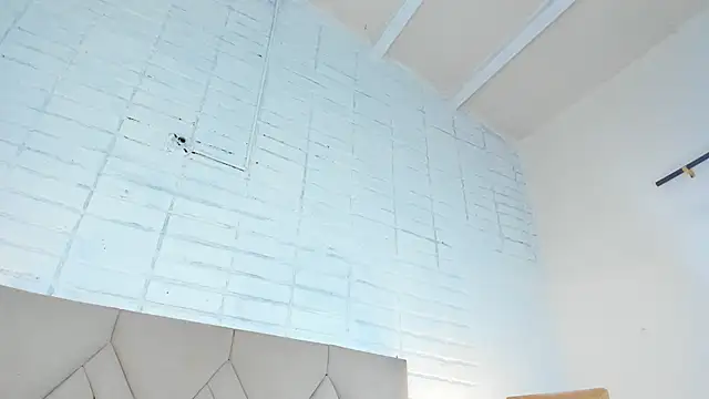 Isis Osman online show from 03.12.25