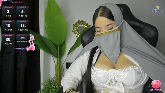 janna isa online show from 07.10.26