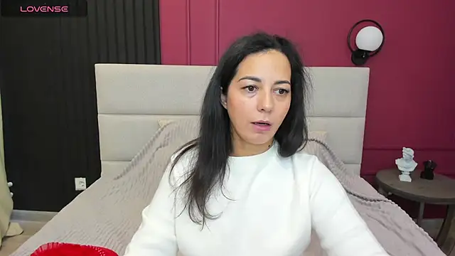 Linda Insatiable online show from 10.02.25