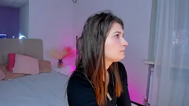 Snapshot of Laura_Leee chatting on 03.14.25 Laura Leee online show from 03.14.25