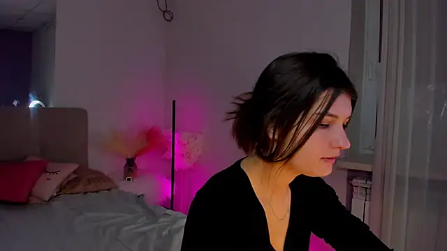Snapshot of Laura_Leee chatting on 03.15.25 Laura Leee online show from 03.15.25
