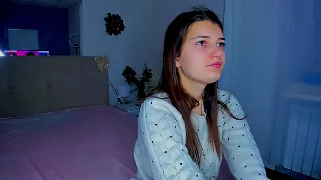 Laura Leee online show from 01.11.26