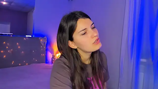 Laura Leee online show from 05.21.26