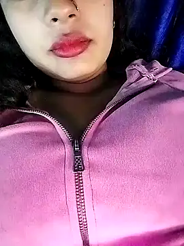 Miss-Siyaa online show from 12.16.24