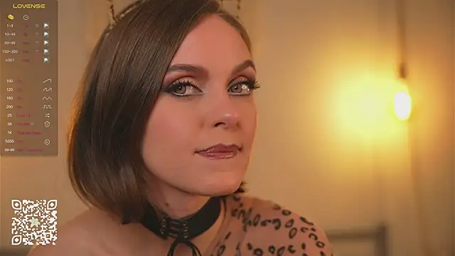 Snapshot of lil_fleur chatting on 11.20.25 lil fleur online show from 11.20.25