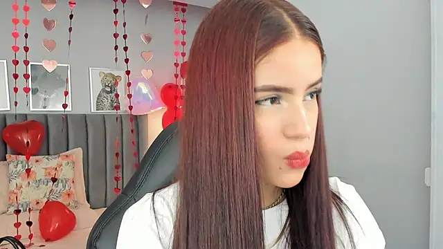 Madie  collins online show from 02.11.25