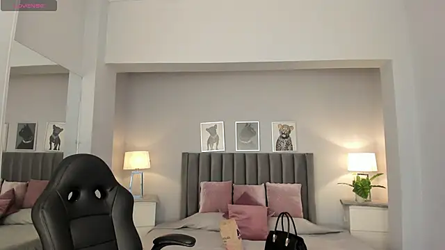 Madie  collins online show from 02.26.25