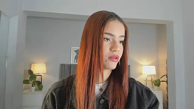 Madie  collins online show from 11.04.25