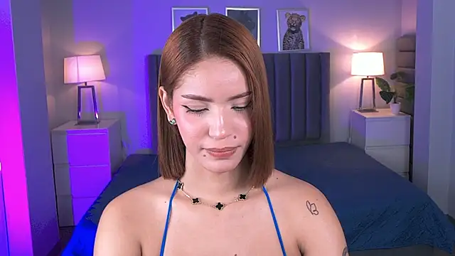 Snapshot of Madie__collins chatting on 05.19.26 Madie collins online show from 05.19.26