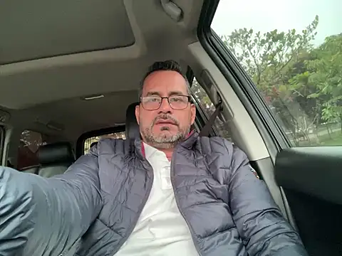 Snapshot of party2025 chatting on 03.11.25 party2025 online show from 03.11.25