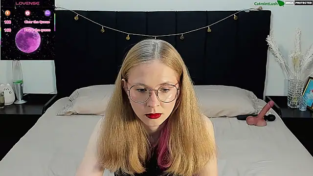 Snapshot of CatmintLush chatting on 06.30.26 CatmintLush online show from 06.30.26