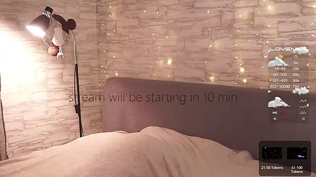 Snapshot of ___art chatting on 12.10.24 art online show from 12.10.24