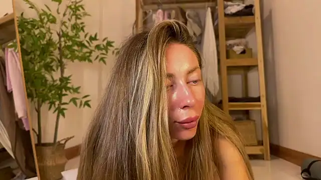 Snapshot of ___art chatting on 10.28.25 art online show from 10.28.25