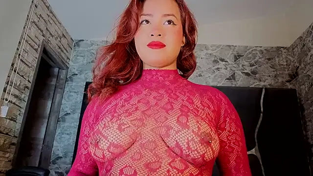 Estrella05  online show from 11.10.25