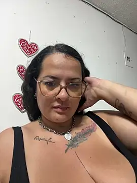 Snapshot of KarllaWalker chatting on 05.27.26 KarllaWalker online show from 05.27.26