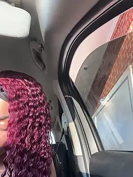 Snapshot of butterflybootyy chatting on 01.02.25 butterflybootyy online show from 01.02.25