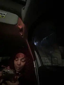 Snapshot of butterflybootyy chatting on 01.03.25 butterflybootyy online show from 01.03.25