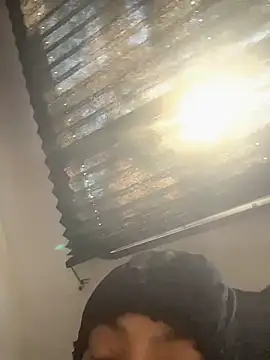 Snapshot of butterflybootyy chatting on 09.22.25 butterflybootyy online show from 09.22.25