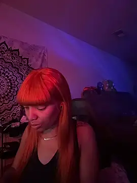 Snapshot of butterflybootyy chatting on 10.17.25 butterflybootyy online show from 10.17.25