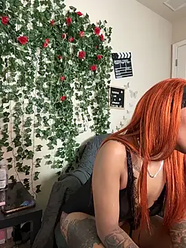 butterflybootyy online show from 11.25.25