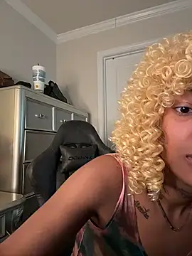 butterflybootyy online show from 12.20.25