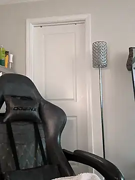 butterflybootyy online show from 04.29.26