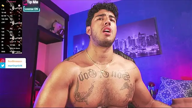 Snapshot of JACOB_MARTINS chatting on 11.25.25 JACOB MARTINS online show from 11.25.25