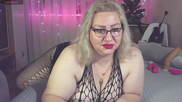 AngelinaGlam online show from 12.26.24