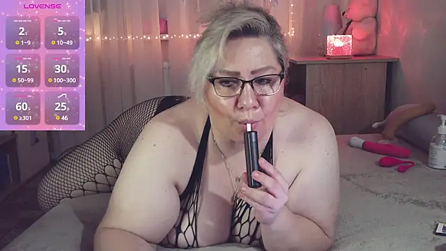 AngelinaGlam online show from 02.18.25